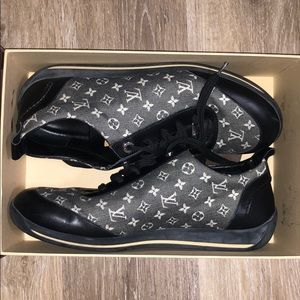 Louis Vuitton Sneakers